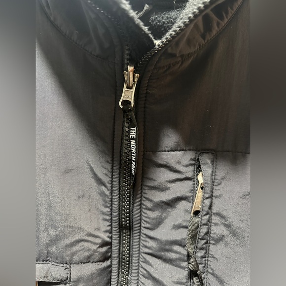 The North Face Men’s Retro Denali Jacket - Picture 9 of 16